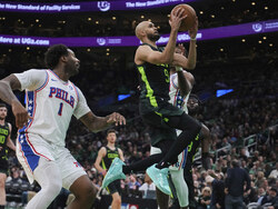 76ers Celtics Basketball