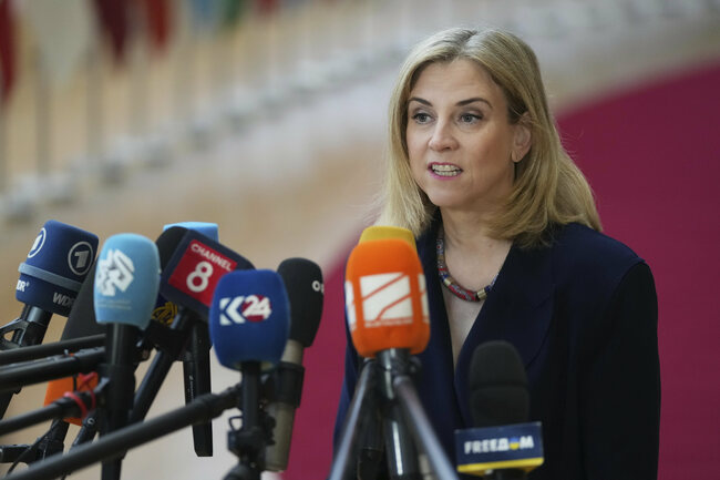 Австрийската външна министърка посети Украйна на 9 май