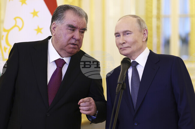 Путин пристигна на тридневно държавно посещение в Таджикистан