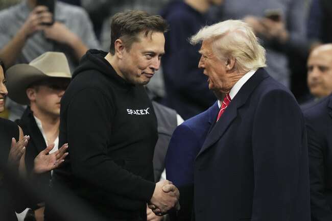 SpaceX получи договор за 5,9 млрд. долара от правителството на САЩ