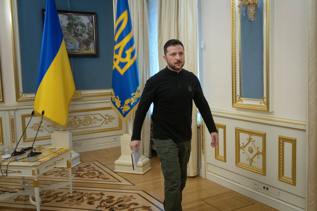 Володимир Зеленски обяви среща за международен военен контингент в Украйна
