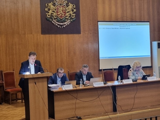 Община Велико Търново прие Бюджет 2025 с рекордна подкрепа от 80%