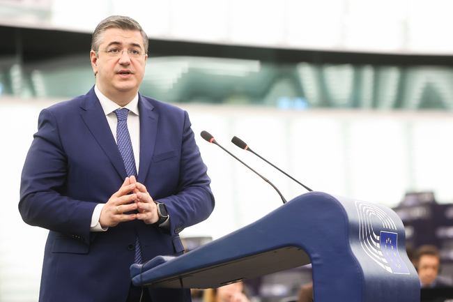 Еврокомисар Дзидзикостас призова за увеличаване на финансирането на транспортните проекти в ЕС