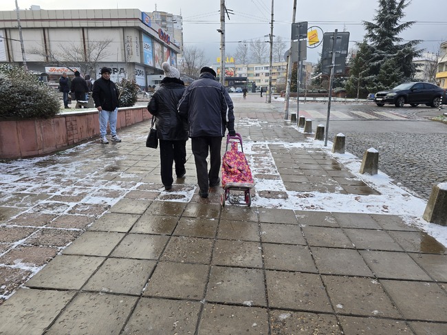 222 домакинства от Враца участват в изследване на доходите и условията на живот