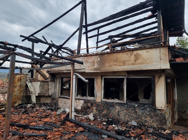 Пожар унищожи заведение на пътя от Монтана към Белоградчик
