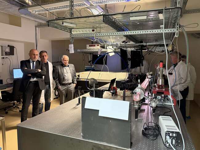 Innovation Minister Donchev Discusses with Scientists Options for Supporting Their Laser-induced Thermonuclear Fusion Tech