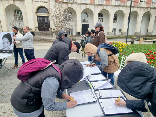 Гражданите на Плевен искат оставка на шефа на АПИ след трагична катастрофа