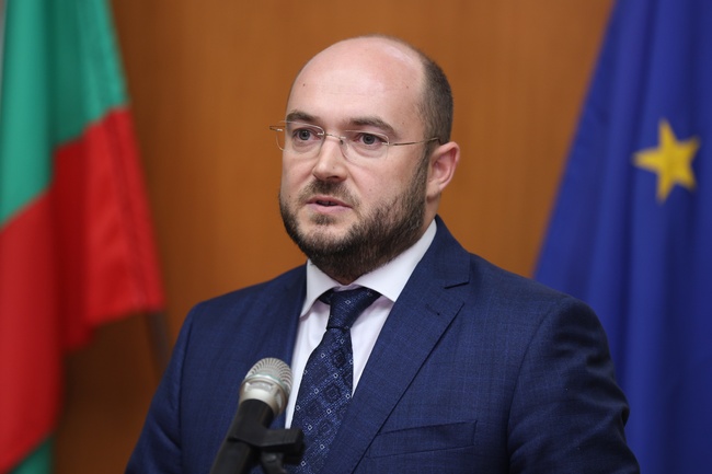Министерският съвет одобри промени в Наказателния кодекс за защита на животните