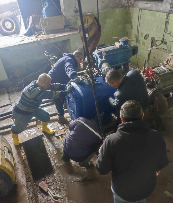 Продължава работата по отстраняване на аварията в Козарево