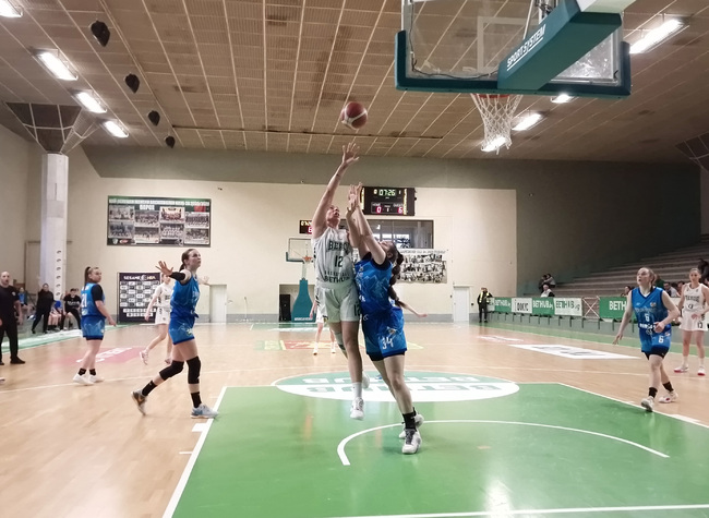 Берое загуби от Рилски спортист в полуфиналите на женското баскетболно първенство
