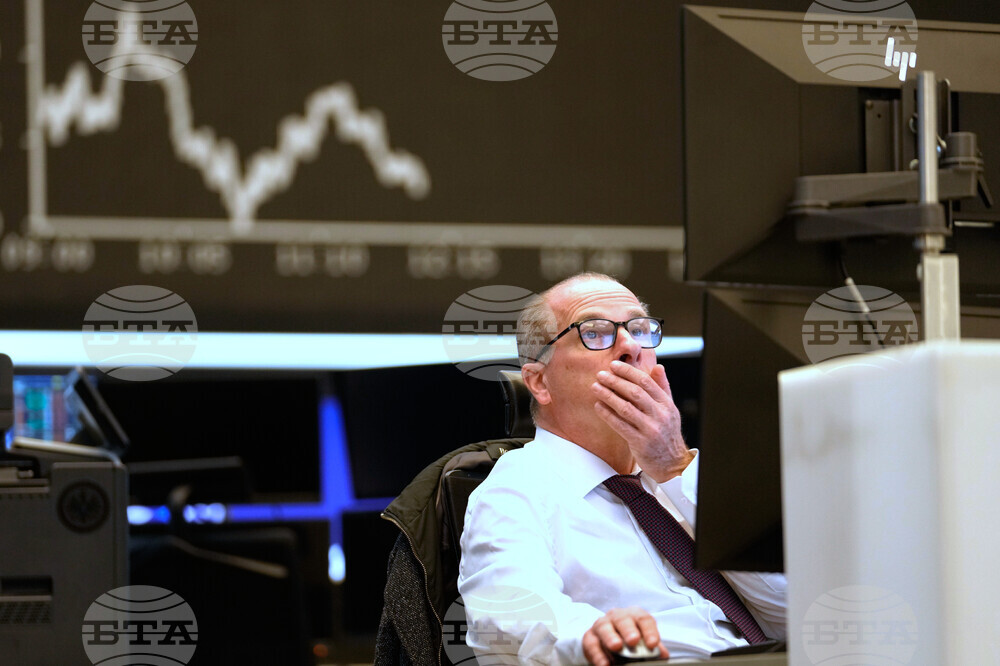 Водещите борсови индекси в Европа закриха сесиите предимно в червено, инвеститорите следят търговските отношения между САЩ и Китай