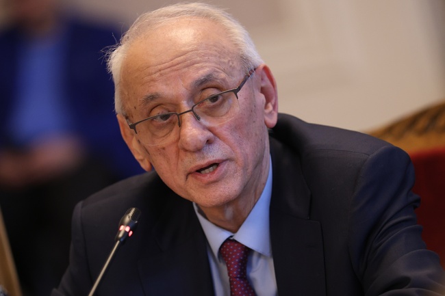 Министерството на здравеопазването предлага увеличение на заплатите за 2026 г.