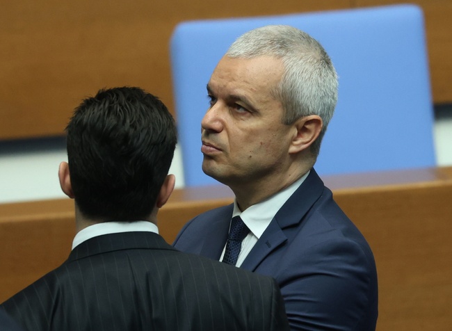 Партия „Възраждане“ иска референдум за запазване на българския лев