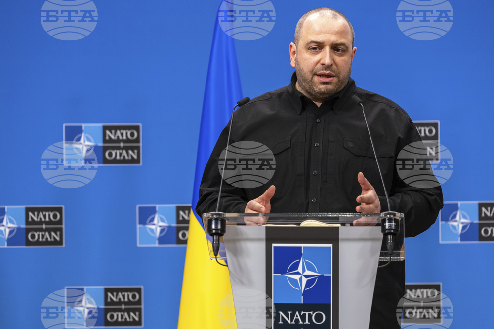 Русия и Украйна са се споразумели да си разменят по 1000 военнопленници, каза украинският министър на отбраната