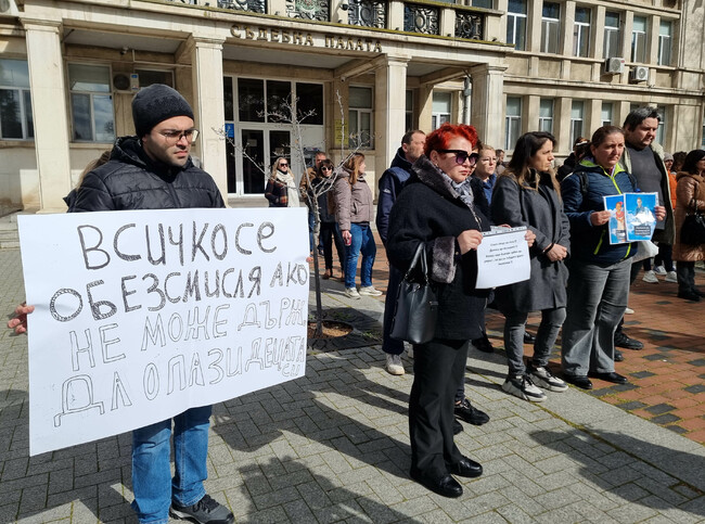 Протест във Варна за по-строги санкции срещу убийците на пътя