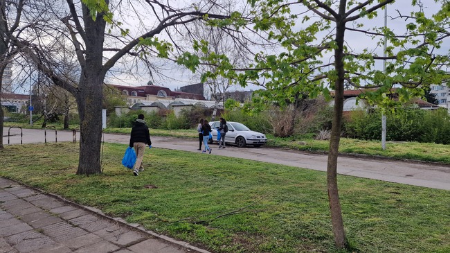 В Разград отличават най-активните в кампанията „Бонбони за смет“ на 9 май