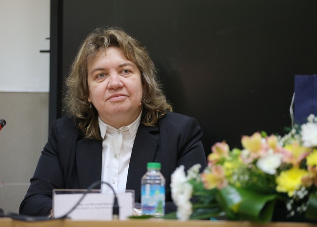 Наталия Киселова поздрави европейските шампиони по вдигане на тежести