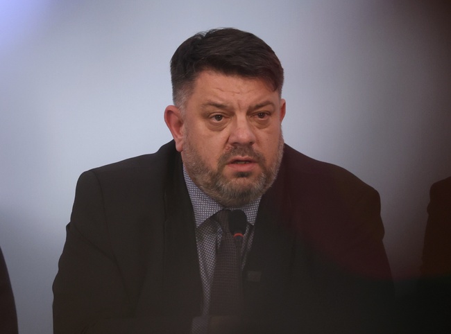 Атанас Зафиров води българска делегация в Света гора на 5 май