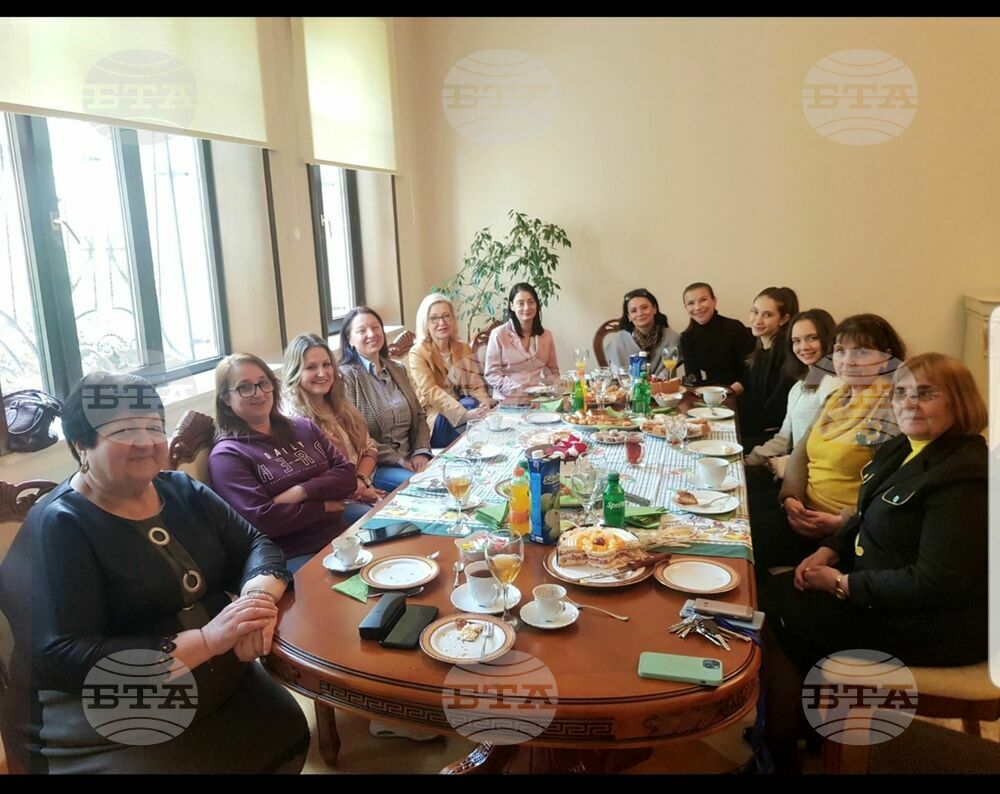 Среща на кафе обедини жени от българската общност в Баку, Азербайджан