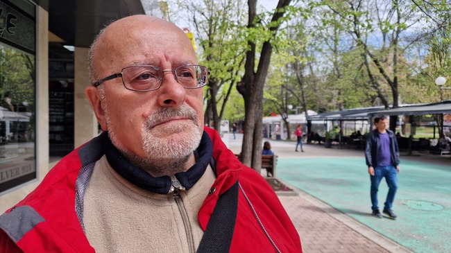 Веселин Касчиев представя двутомника си „Подхвърлено от живота, уловено от мен“ в Шумен