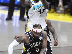 Bucks Pacers Basketball