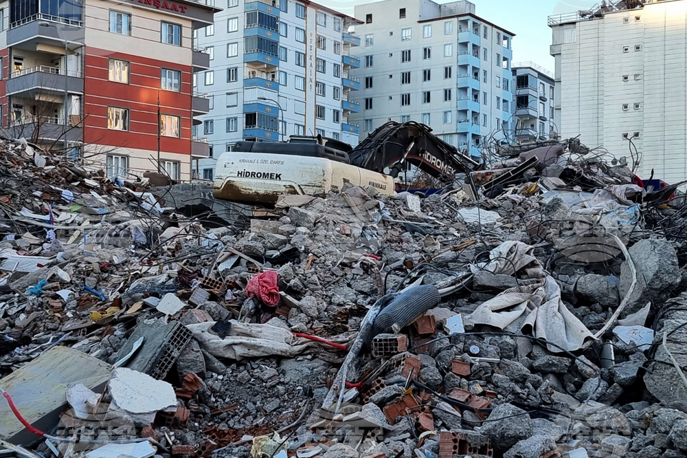 27-Strong Team of Bulgarian Volunteers' Association Arrives in Quake-Hit Area in Turkiye