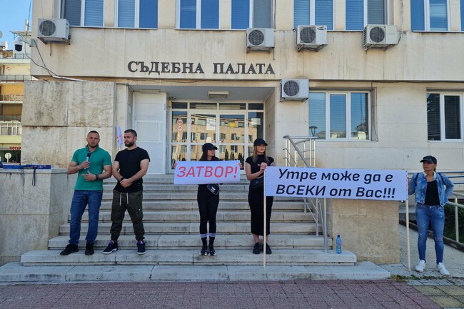 Протест в Търговище за справедливост след нападение с нож