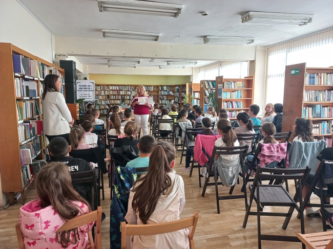 Магда Борисова гостува в Ловеч за Световния ден на книгата