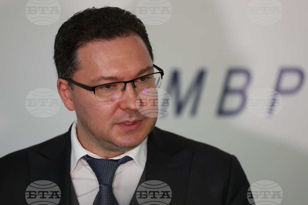 Работната група да изготви план за използването на системата BG-ALERT разпореди министър Даниел Митов