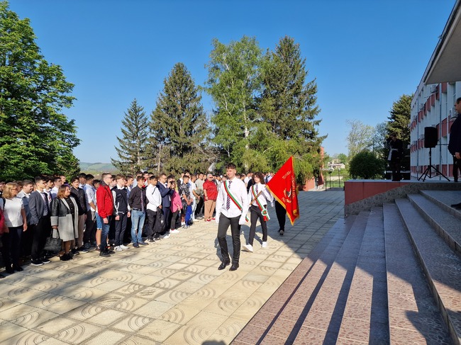 Националната гимназия „Шандор Петьофи“ в Разград отбеляза патронния си празник