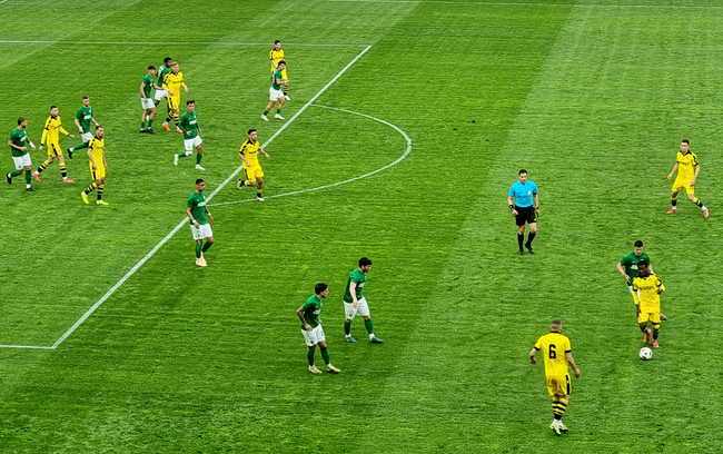 Ботев (Пловдив) и Берое завършиха наравно 1:1 в Първа лига