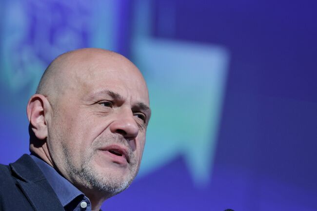 Томислав Дончев акцентира на нуждата от дискусия за пенсионната реформа