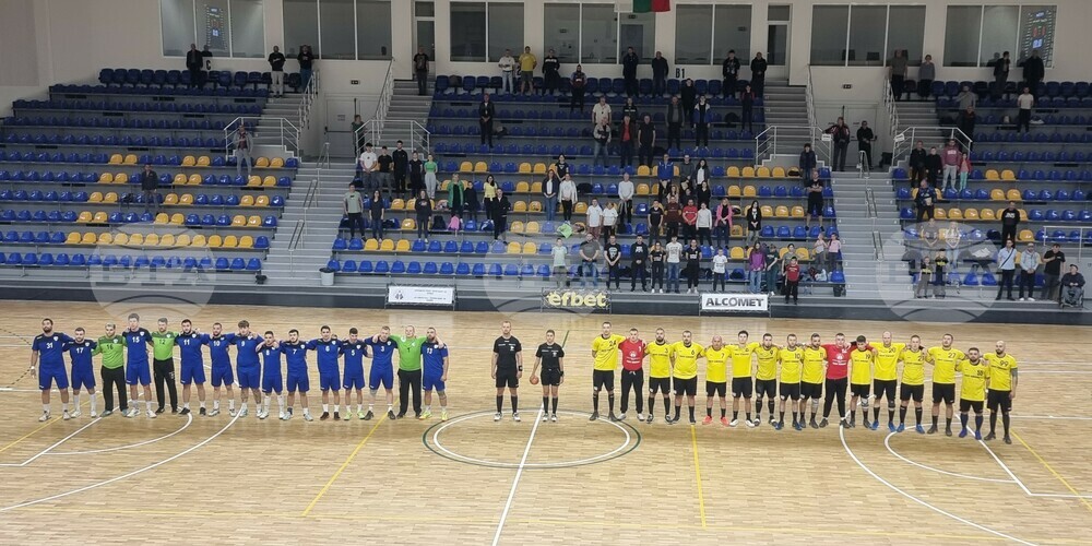 Отиваме на финал, ако играем толкова силно, заяви треньорът на хандбалния Шумен 61 след убедителната победа над Спартак Варна