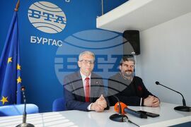 Национален пресклуб на БТА Бургас - „Продължаваме промяната" - пресконференция
