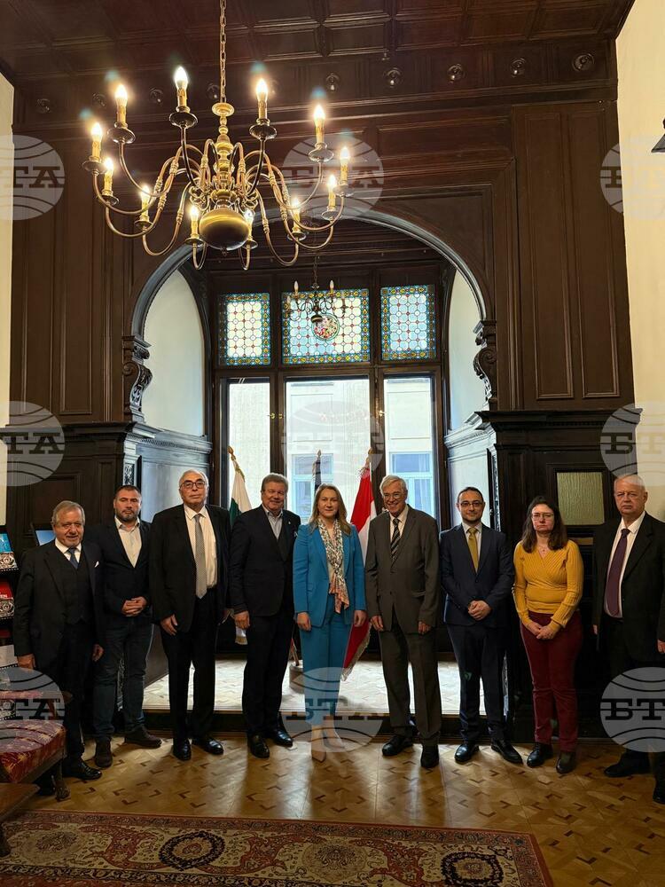 Среща с почетните консули на България в провинция Долна Австрия и Залцбург инициира Посолството на България във Виена