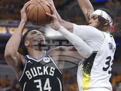 Bucks Pacers Basketball