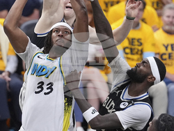Bucks Pacers Basketball