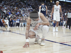 Clippers Nuggets Basketball