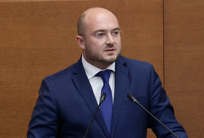 Парламентът прие първите промени в закона срещу финансирането на тероризма