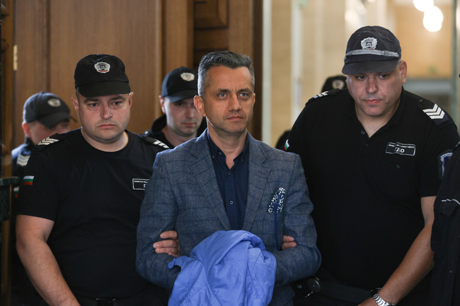 Съдът наложи задържане под стража на директора на митниците Мирослав Беляшки