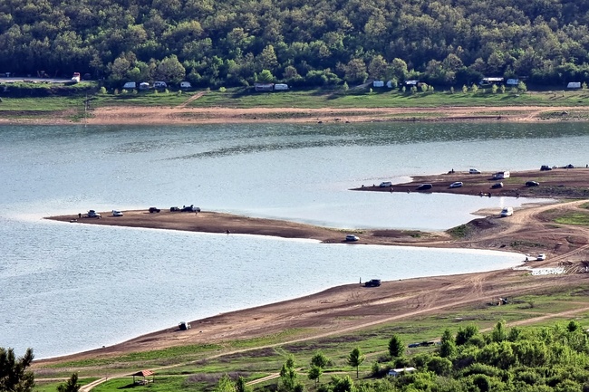 Язовир „Среченска бара“ почти пълен, осигурява водоснабдяване за региона