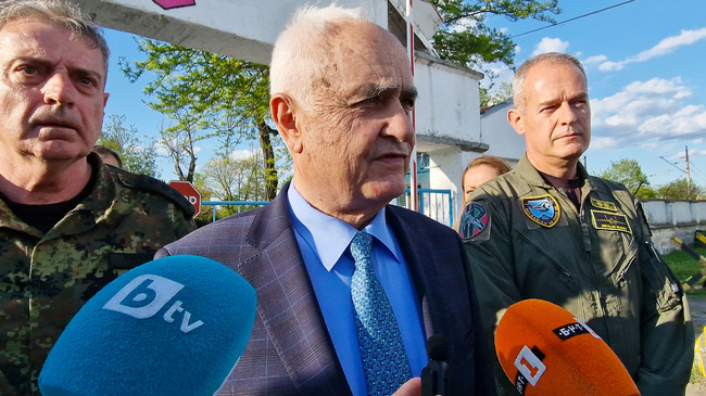 Senior Bulgarian Defence Officials Seek to Defuse Political Controversy over F-16 Glitch, Call It Routine Hardware Deviation