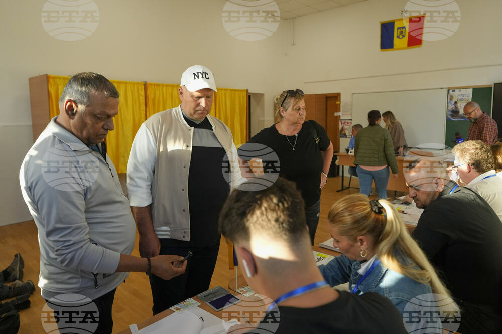 Електоратът на Антонеску, Понта и Ласкони клони за втория тур на президентските избори в Румъния към Никушор Дан, показва анкета