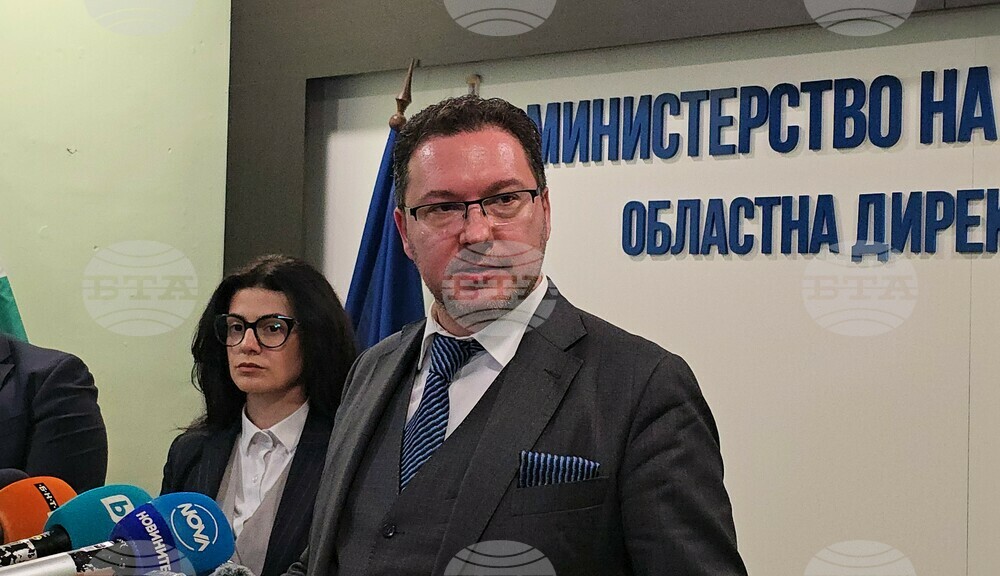 Шофьорите ще се дисциплинират на пътя постепенно, каза във Видин министър Даниел Митов