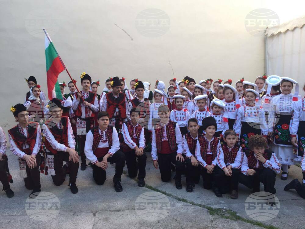 Деца от Българското училище „Св. Иван Рилски" ще танцуват в концерта спектакъл „За България с любов“ в Палма де Майорка
