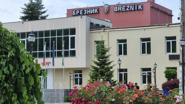 Премиерата на "Животът - това са две жени" гостува в Брезник на 14 май