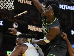 APTOPIX Timberwolves Warriors Basketball