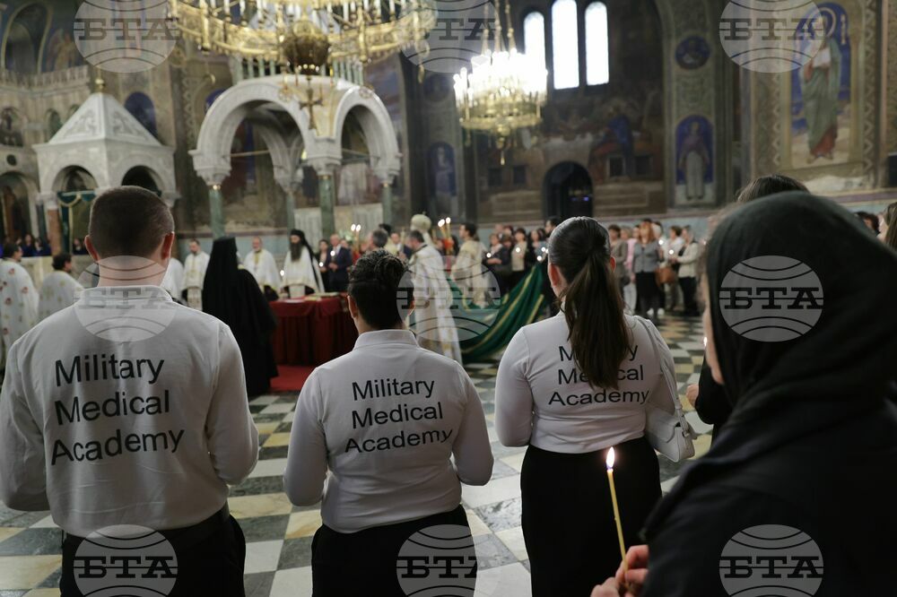 Храм-паметник „Св. Александър Невски“ - Международния ден на сестринството - молебен
