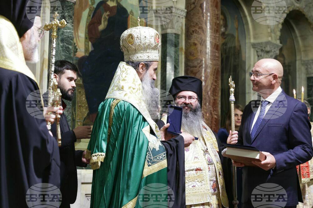 Храм-паметник „Св. Александър Невски“ - Международния ден на сестринството - молебен