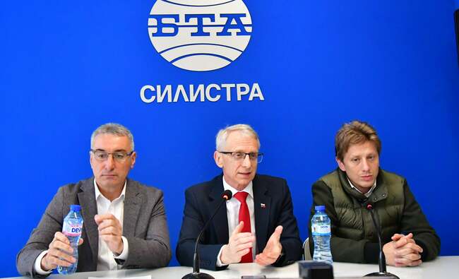 Акад. Николай Денков: Няма да има референдум за еврозоната в България